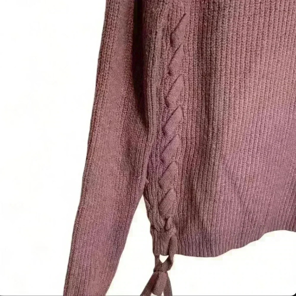 The Hanger Women's Purple Lace-Up Side Pullover Sweater Size Small - Picture 2 of 7